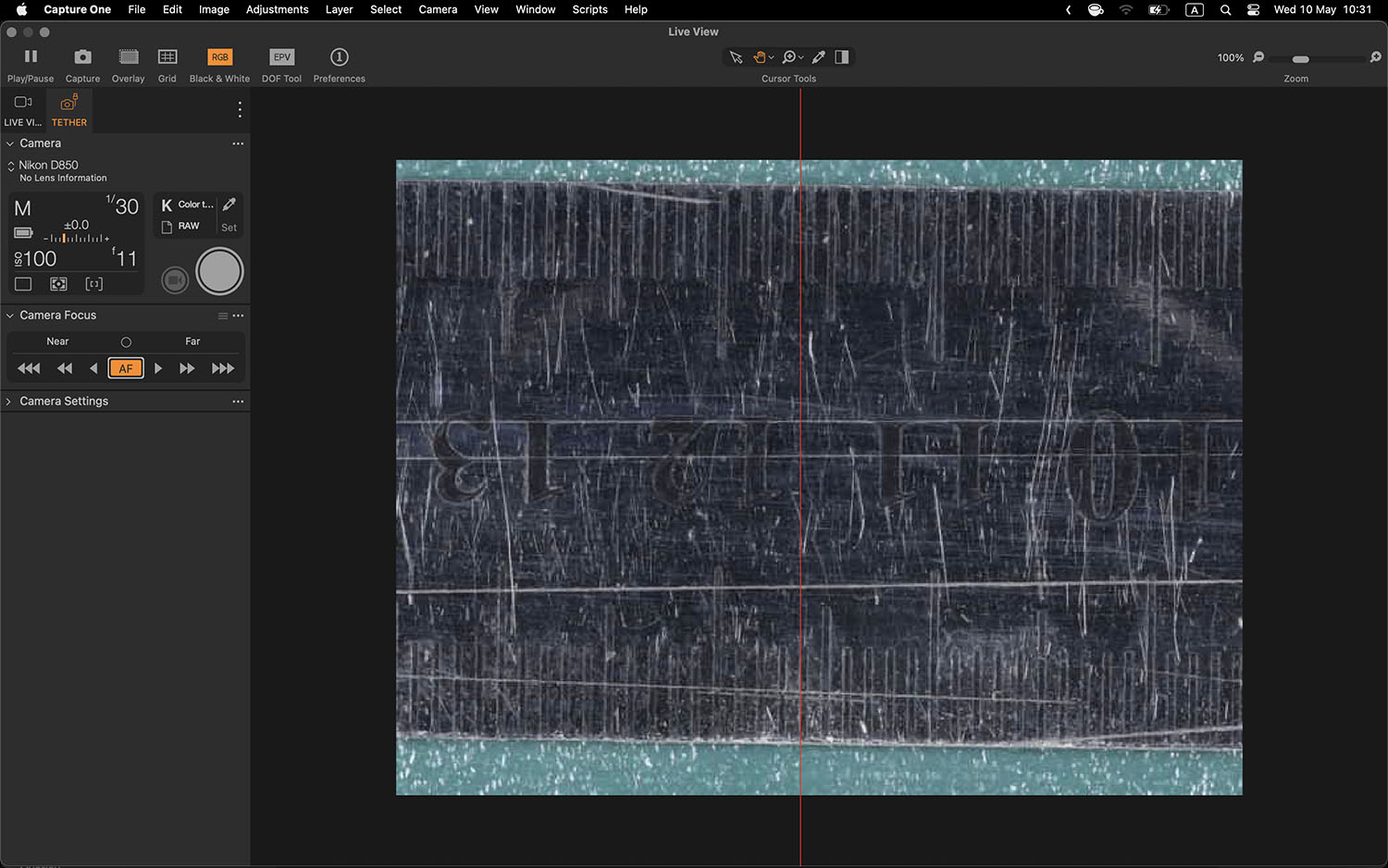 Capture One Pro guide line on gray card centimeter ruler